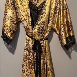 Gilligan & O'Malley Animal Print Satin Robe with Black Lace